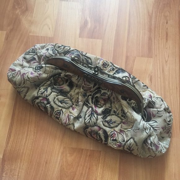 Vintage Beaded Handbag with Metal Handle & Chain - Picture 16 of 16